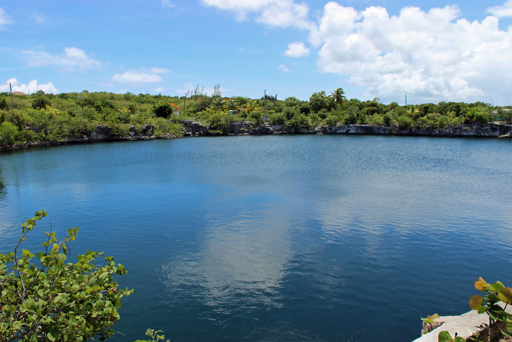 Ocean Hole | Official Eleuthera Harbour Island