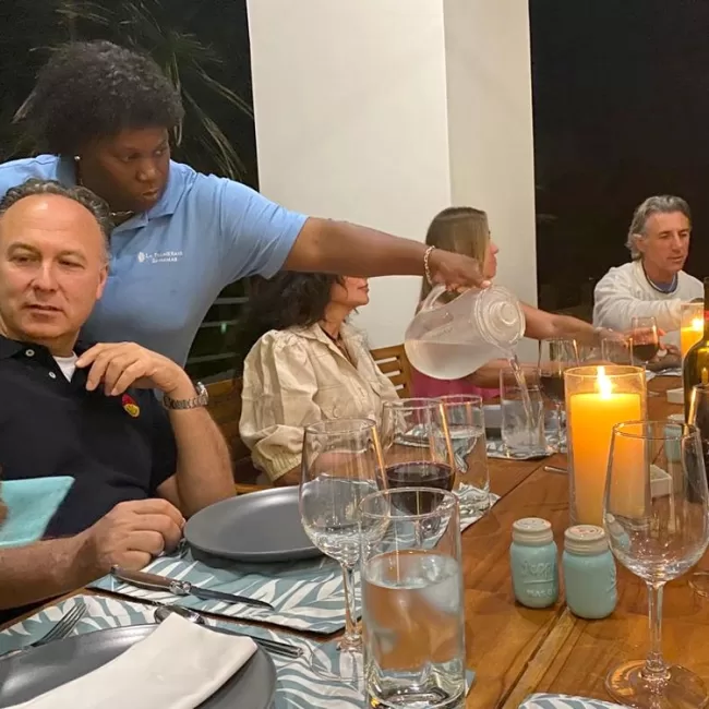 Family Gatherings in Harbour island Family Gatherings in Harbour island